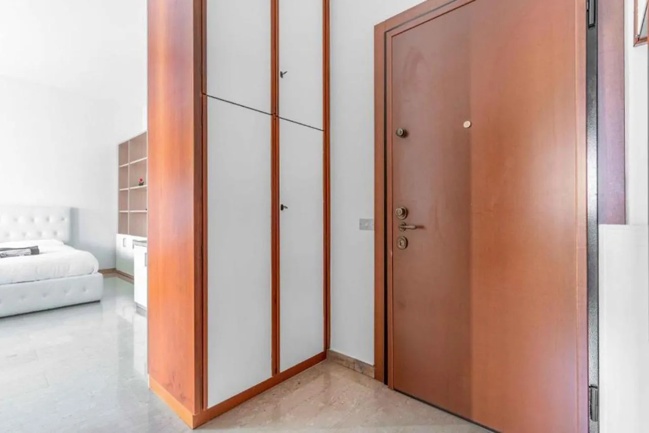 Moncler House Navigli Apartment Milan